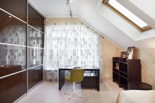 Фото интерьера кабинета небольшого дома в современном стиле