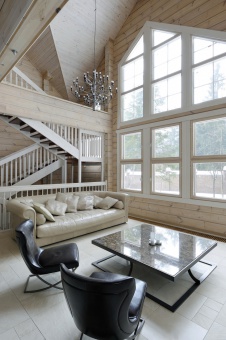 Фото интерьера лестничного холла небольшого дома в стиле кантри