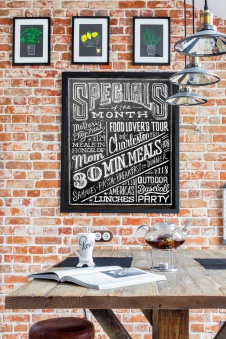 Фото интерьера гостиной небольшой квартиры в современном стиле