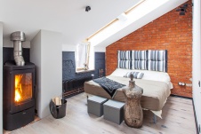 Фото интерьера камина небольшой квартиры в современном стиле