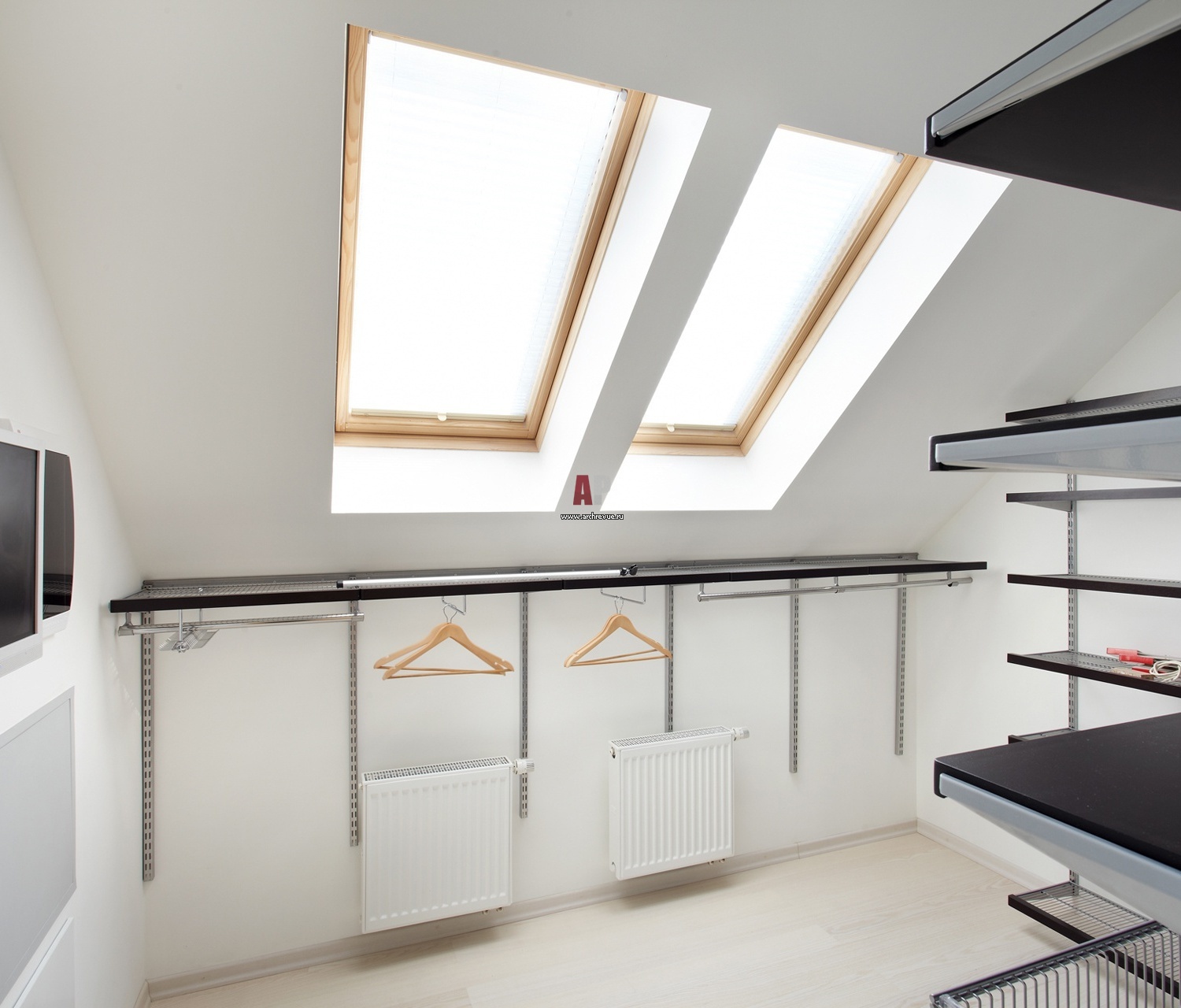 Гардеробная на мансарде