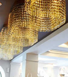 Фото интерьера балкона ресторана в стиле китч