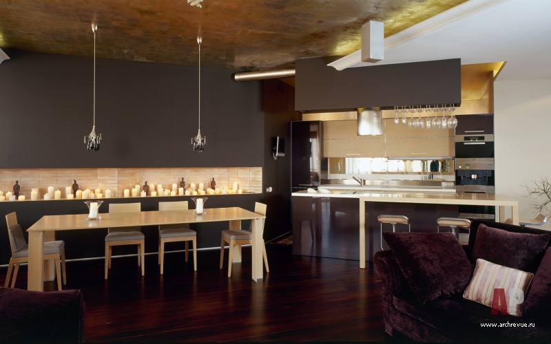 Фото интерьера столовой квартиры в стиле гламур
