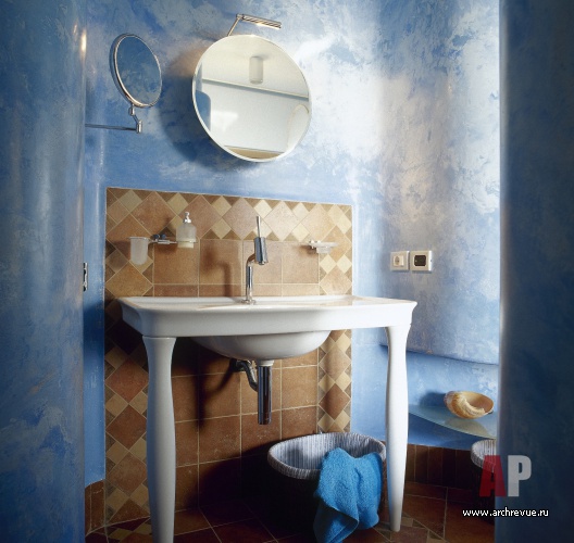 Фото интерьера санузла квартиры в стиле гламур