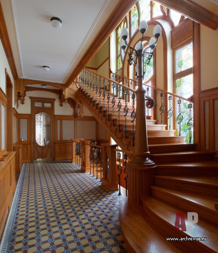 Фото лестницы дома в стиле модерн