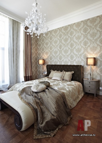 Фото интерьера спальни пентхауса в классике 