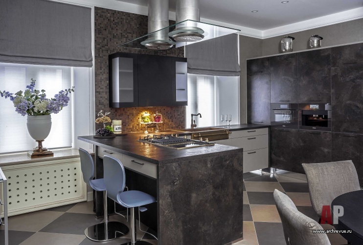 Фото интерьера кухня квартиры в стиле неоклассика