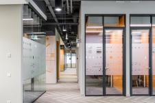 Фото интерьера холла офиса в современном стиле