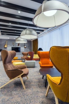 Фото интерьера зоны отдыха офиса в современном стиле