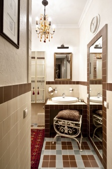 Фото интерьера санузла квартиры в стиле неоклассика