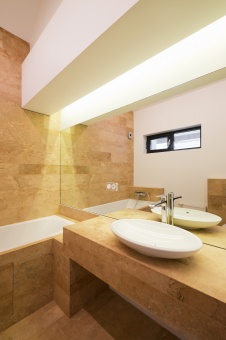 Фото интерьера ванной дома в стиле минимализм