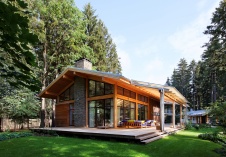 Фото фасада дома в эко-стиле