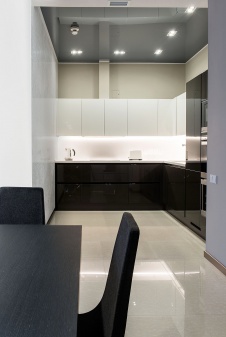 Фото интерьера кухни квартиры в стиле минимализм