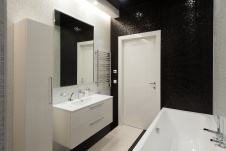 Фото интерьера ванной квартиры в стиле минимализм