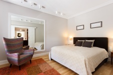 Фото интерьера спальни квартиры в стиле фьюжн