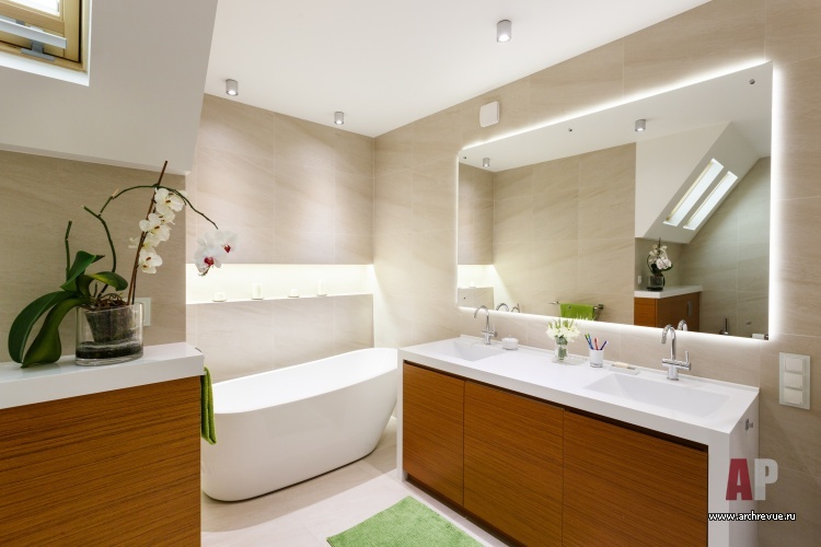 Фото интерьера ванной комнаты квартиры в стиле фьюжн