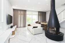 Фото интерьера гостиной квартиры в стиле минимализм