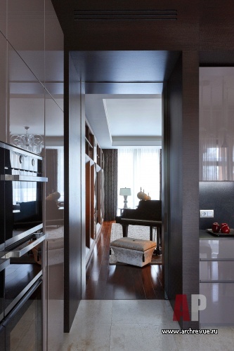 Фото интерьера коридора таунхауса в современном стиле