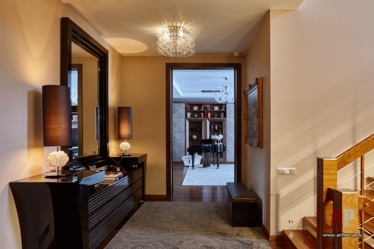 Фото интерьера лестничного холла таунхауса в современном стиле