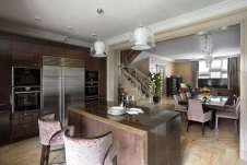 Фото интерьера столовой танухауса в стиле ар-деко