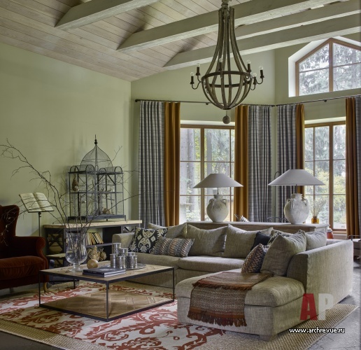 Фото интерьера гостиной дома в стиле фьюжн