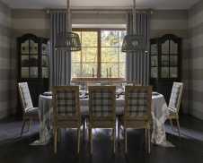 Фото интерьера столовой дома в стиле фьюжн