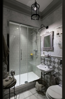 Фото интерьера санузла квартиры в стиле неоклассике