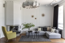 Фото интерьера каминной дома в стиле фьюжн