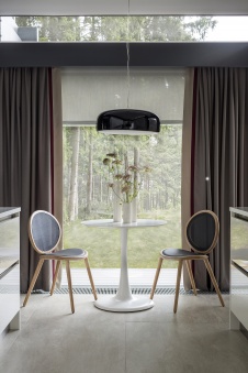 Фото интерьера столовой дома в современном стиле