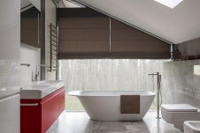 Фото интерьера ванной комнаты дома в современном стиле