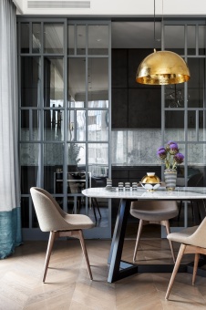 Фото интерьера столовой квартиры в стиле фьюжн