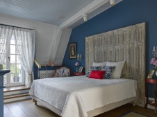 Фото интерьера спальни двухэтажной квартиры в стиле фьюжн