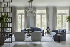 Фото интерьера гостиной дома в стиле фьюжн