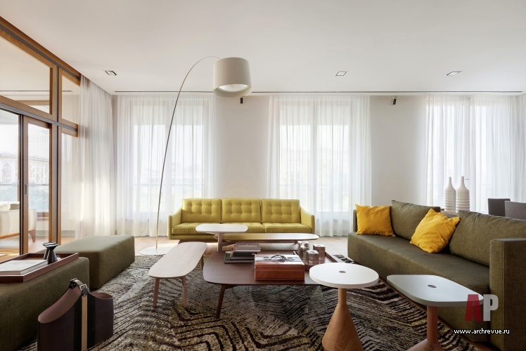 Фото интерьера гостиной квартиры в стиле авангард