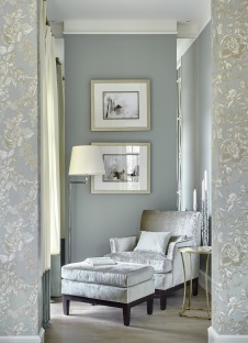 Фото интерьера спальни дома в стиле неоклассика