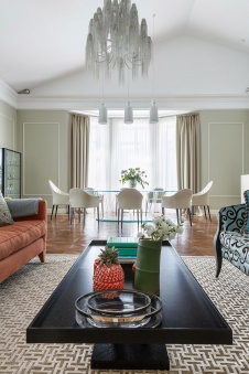 Фото интерьера гостиной дома в стиле фьюжн