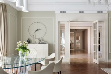 Фото интерьера столовой дома в стиле фьюжн