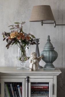 Фото интерьера гостиной квартиры в стиле неоклассика