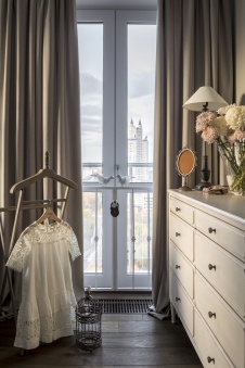 Фото интерьера детской квартиры в стиле неоклассика