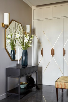 Фото интерьера входной зоны квартиры в стиле фьюжн