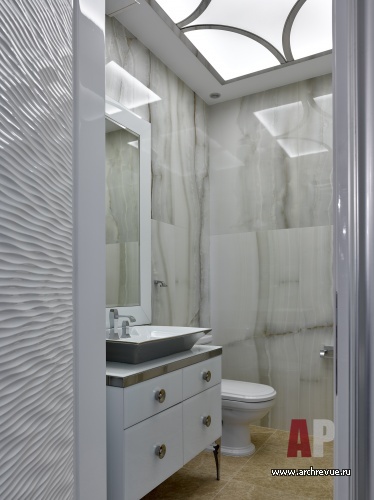 Фото интерьера гостевого санузла квартиры в американском стиле