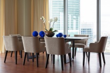 Фото интерьера столовой квартиры в современном стиле