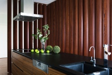 Фото интерьера кухни квартиры в современном стиле