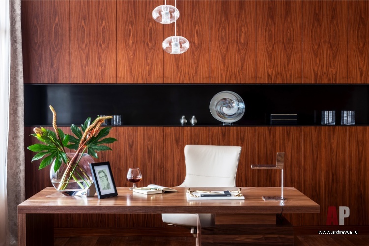 Фото интерьера кабинета дома в современном стиле