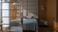 Фото интерьера спальни пентхауса в стиле минимализм