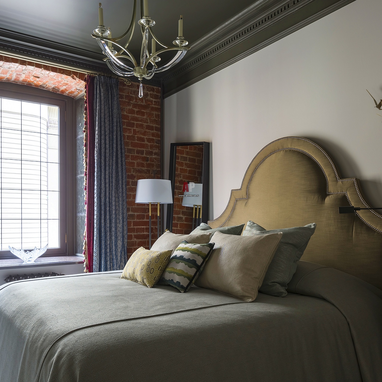 Спальня лофт и классика