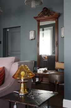 Фото интерьера входной зоны квартиры в стиле неоклассика