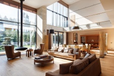 Фото интерьера гостиной дома в стиле эко