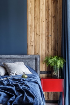 Фото интерьера спальни небольшого дома в современном стиле