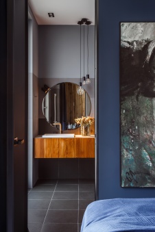 Фото интерьера санузла небольшого дома в современном стиле